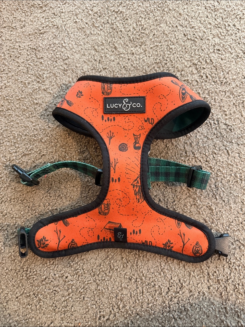 Lucy & Co. Orange Wild Print Dog Harness reversible size medium